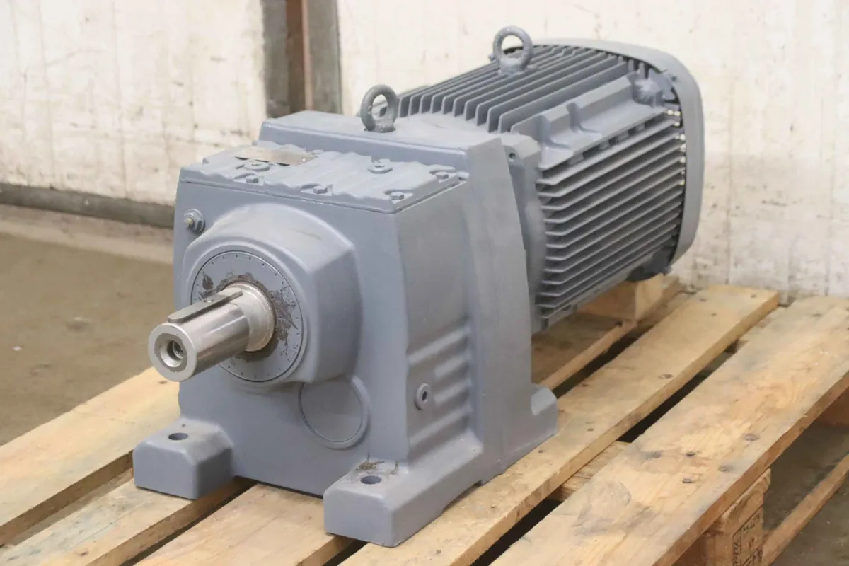 SEW-Eurodrive R97/II2GD EDRN160L4/3GD/TZF/AL Getriebemotor 15 kW 81 U/min
