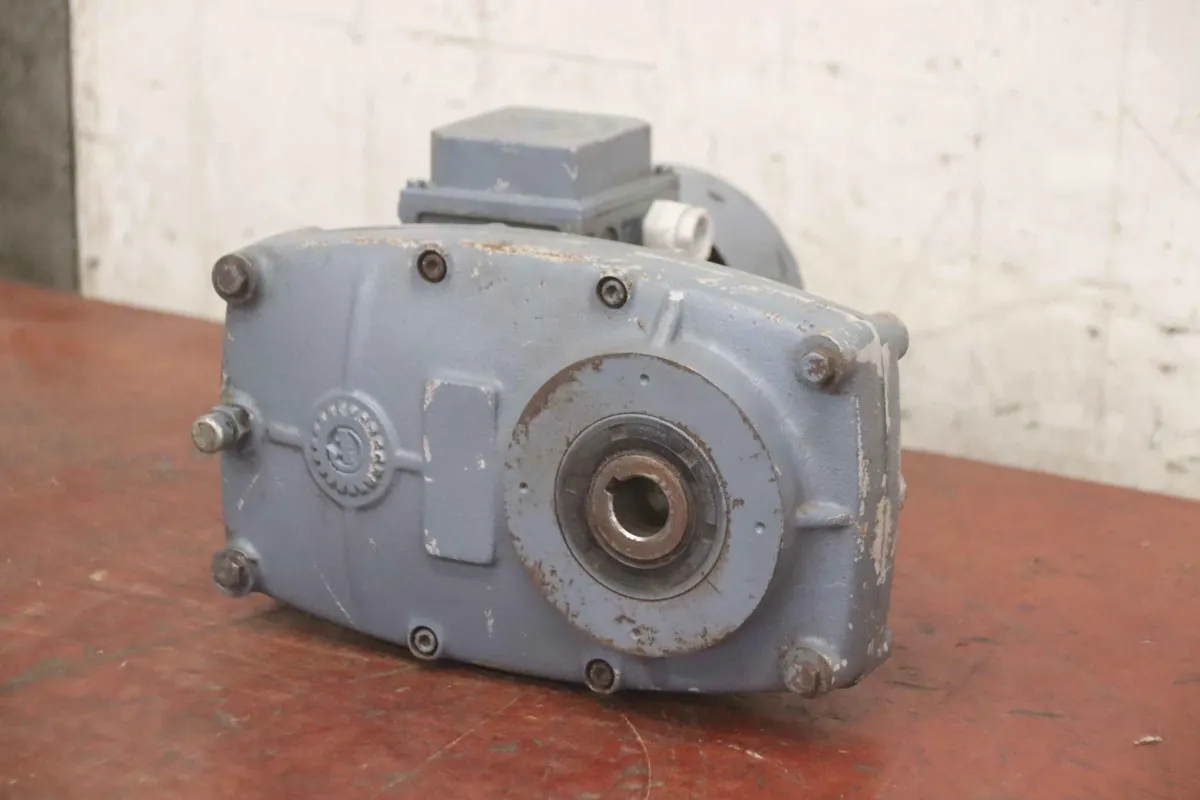 Cebeha CB SF 150-63 N/40 Getriebemotor 0,18 kW 23 U/min