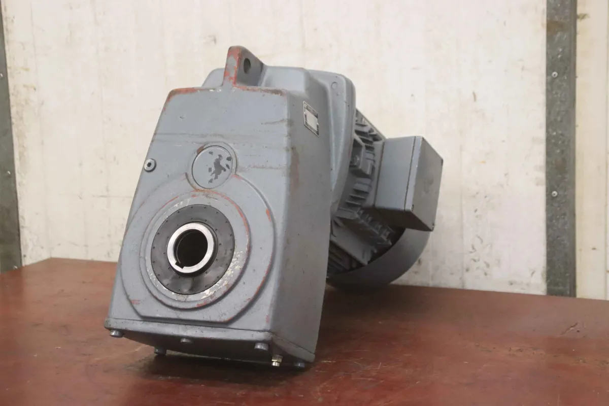 Nord 1SU63A-80 L/4 SK 132 M/40 Getriebemotor 9,2 kW 76 U/min