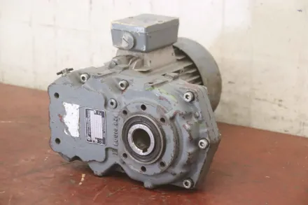 Nord SK 2080A-80 L/4 Getriebemotor 0,75 kW 136 U/min – RESALE