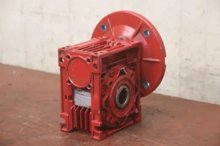 Motovario NMRV / 050 Getriebe 1:30 – RESALE
