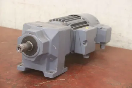 Keb G 2.2A DK 80 G 4 F Getriebemotor 0,75 kW 84 U/min – RESALE