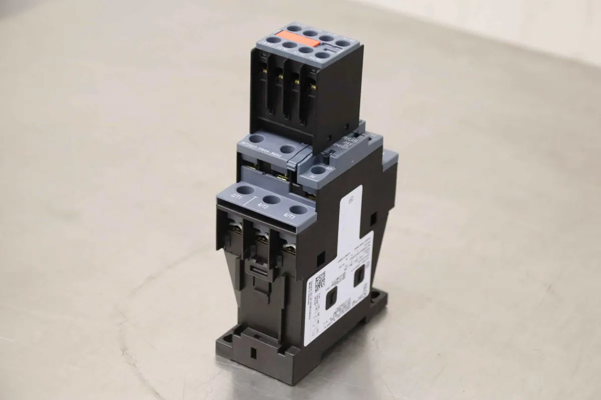 Siemens 14048.5/50 Hz GB 14048.5/50 Hz 3RT2023 Hilfsschalterblock