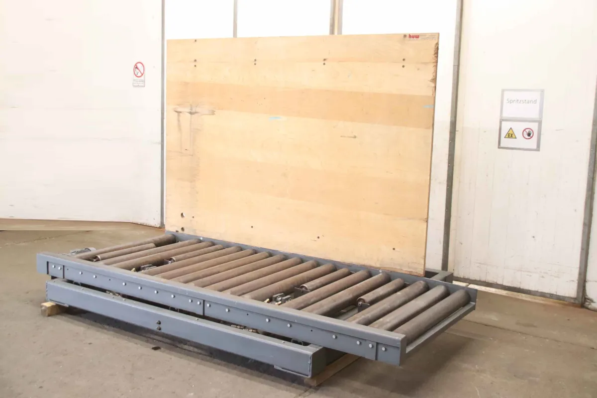 14 m/min 2800 x 1200 mm 20° Rollenbahn angetrieben mit Kippfunktion