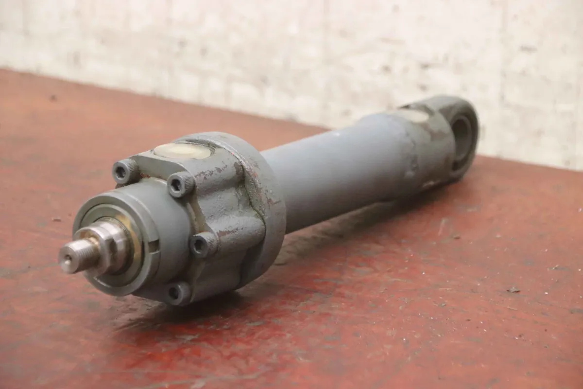 Rexroth CD250B40/28-100 Hub 100 mm Hydraulikzylinder