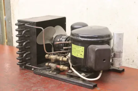 Veb K 1.6 H 200.2 / DK1.6H200.2-2.7 Kältekompressor – RESALE