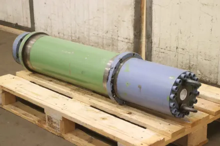 Mae Hub 690 mm Hydraulikzylinder – RESALE