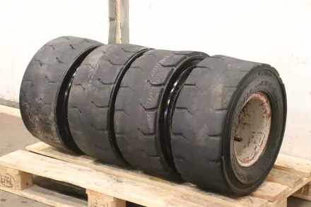 Omega 23x9-10 N.H.S Reifen mit Felge 4 Stück – RESALE