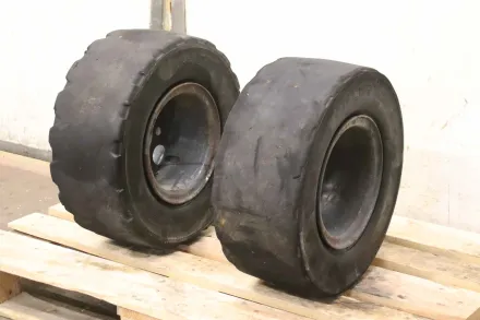 Vorwerk Rota 23x9-10 (225/75-10) RIM 6.50 F-10 Vollgummi Reifen 2 Stück – RESALE