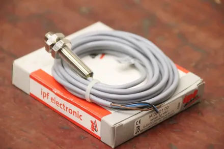 Ipf Electronic IA 08 01 00 Induktiver Sensor Näherungsschalter – RESALE