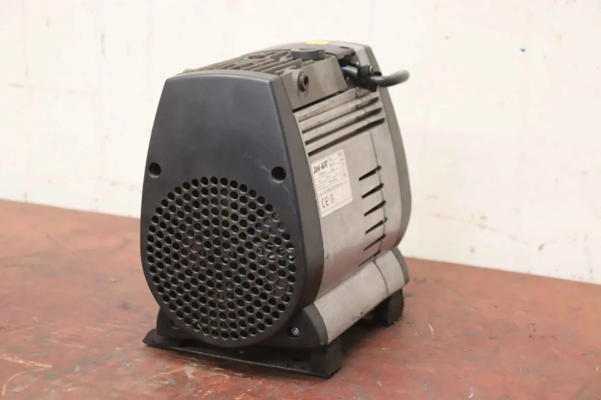 Jun-Air OF301 quiet compressor