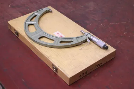 Steinmeyer 175-200 mm Bügelmeßschraube – RESALE