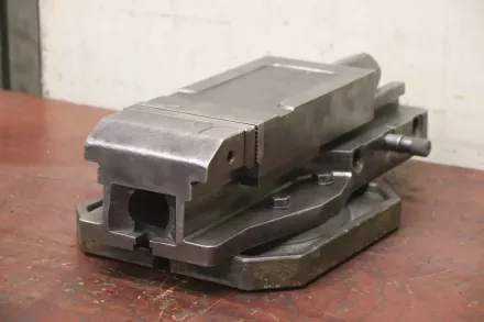 Röhm RB135 Spannweite 150 mm Hydraulikschraubstock – RESALE