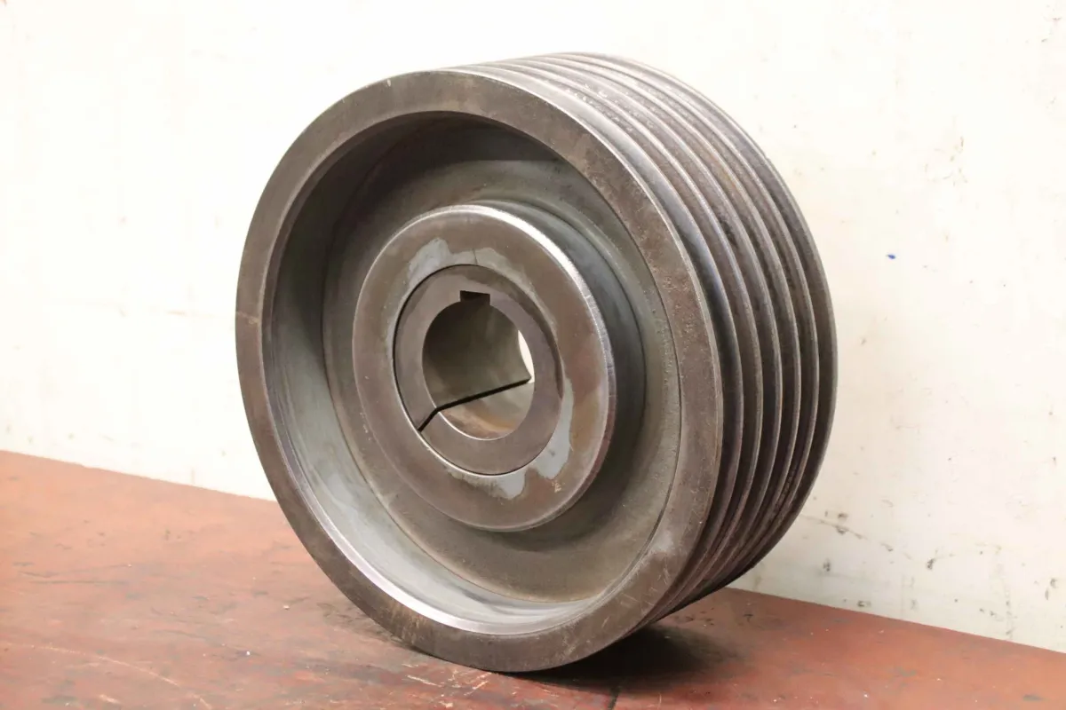 Guss SPB 315 x 6 (17 mm) Keilriemenscheibe 6-rillig