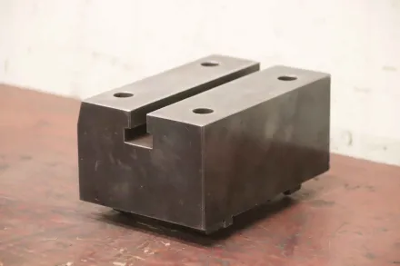 Stahl 155/110/H90 mm Aufspannwürfel mit T Nut – RESALE
