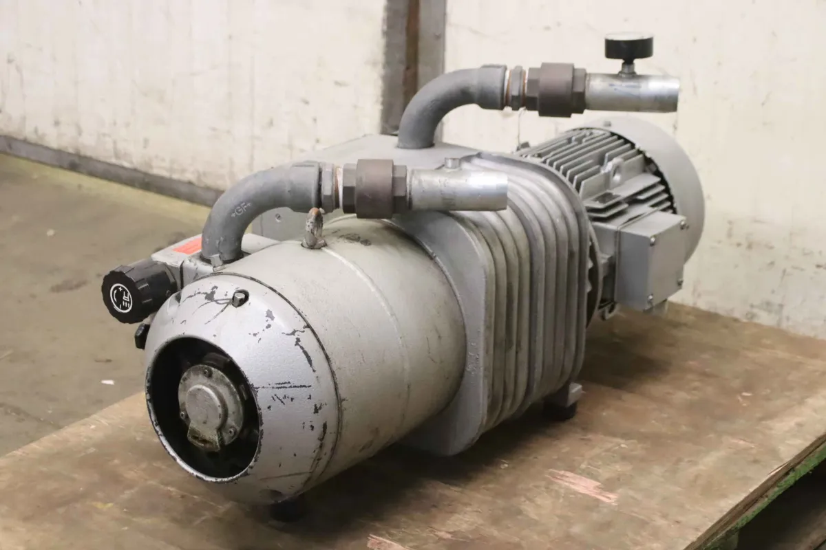 Becker DVT 2.140 Vakuumpumpe 5.5 kW 140 m³/h