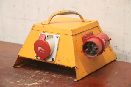 CEE 32 A Steckdosenverteiler – RESALE
