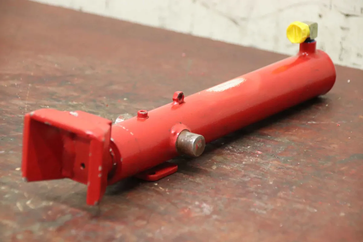 GSL German Standard Lift E030ZM60279 T18 Hub 280 mm Hydraulikzylinder