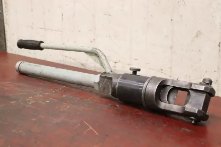 VEB WMW PT 300 08 300 Kabelschere Hydraulisch – RESALE