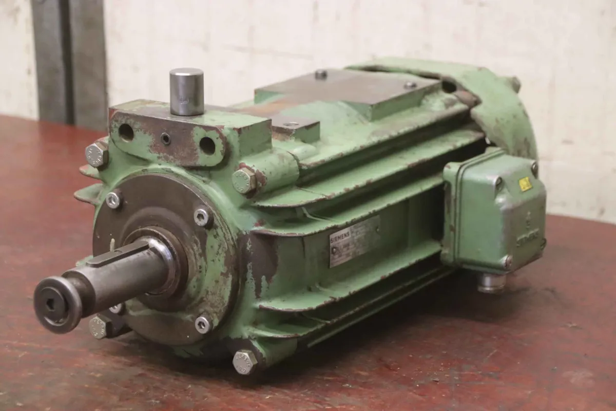 Siemens 1PC3115-2LA29 Fräsmotor 5,0/8,0 kW / 2910/5910 U/min