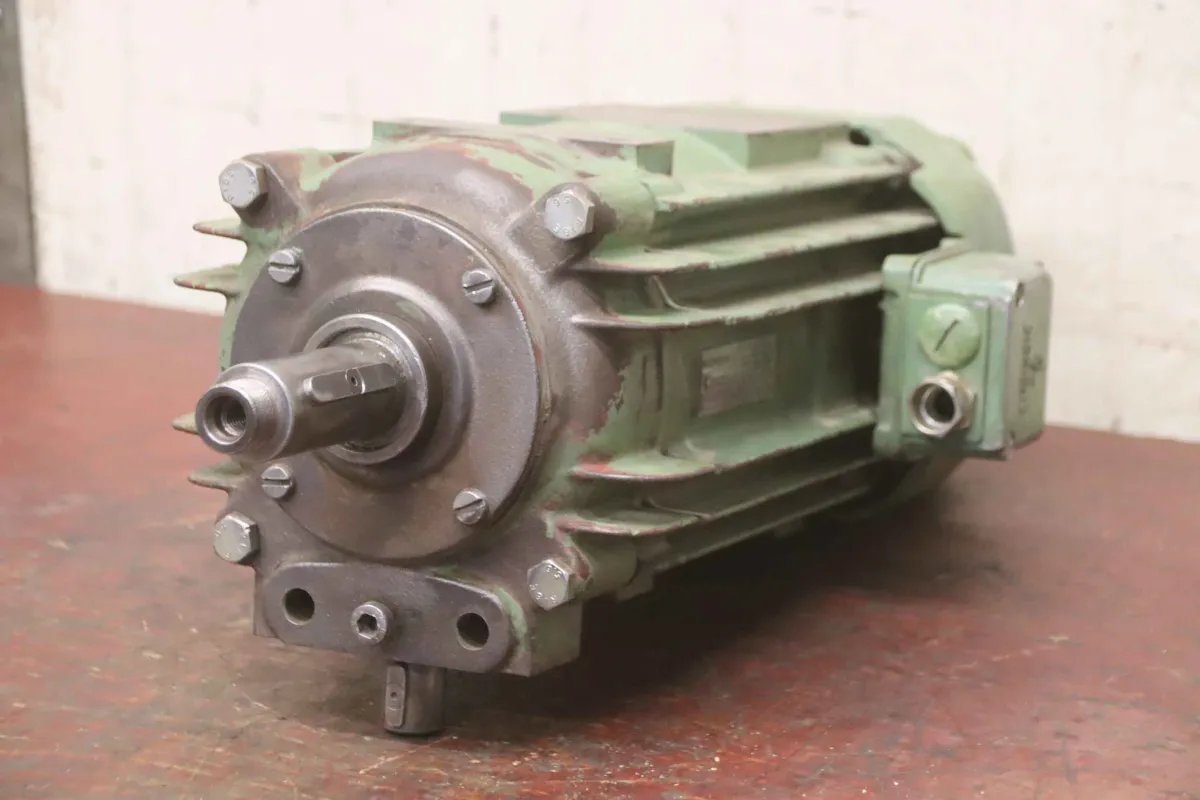 Siemens 1PC3115-2AA99 Z Fräsmotor 5,5/9,5 kW / 2925/5910 U/min