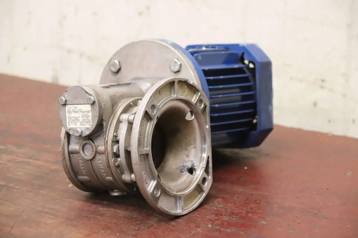 S.T.M. RMI 40 FL SIN Getriebemotor 0,37 kW 377 U/min