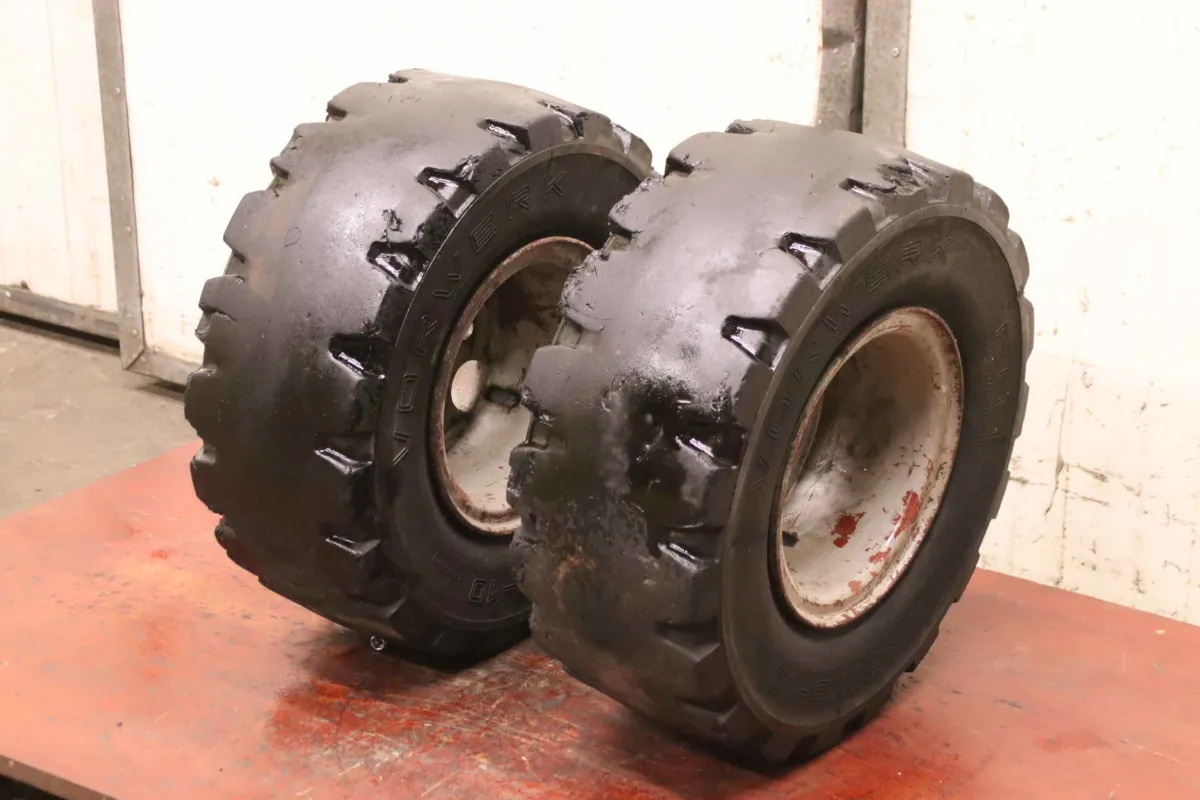 Vorwerk Rota 23x9-10 (225/75-10) RIM 6.50 F-10 Vollgummi Reifen 2 Stück