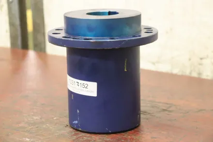Aufnahme Ø 60 mm Flanschnabe für Kranfahrwerk – RESALE