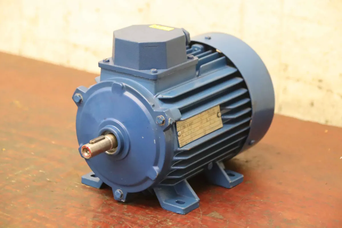 T 71A 4 AAB3 Electric motor 0.25 kW 1350 rpm