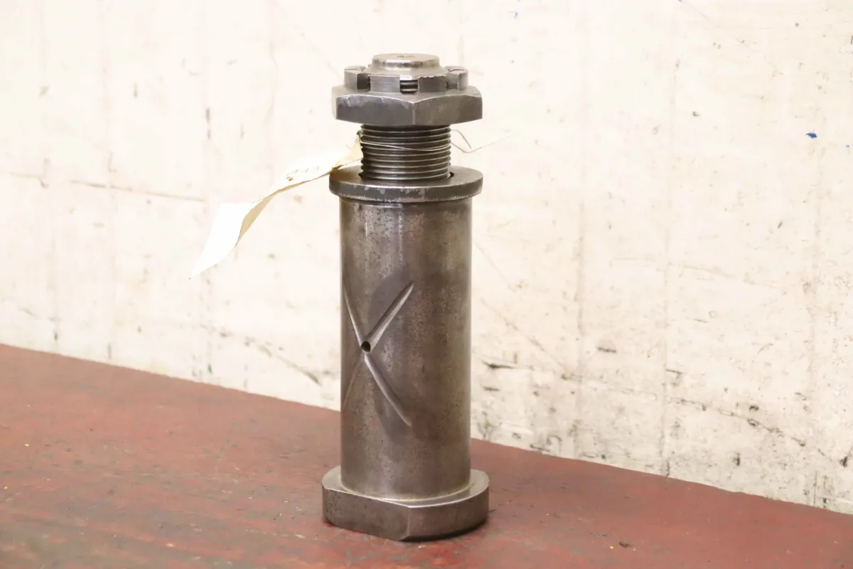 Schaft Ø 70 mm M48 Schmierbolzen d=90x2+8 M48