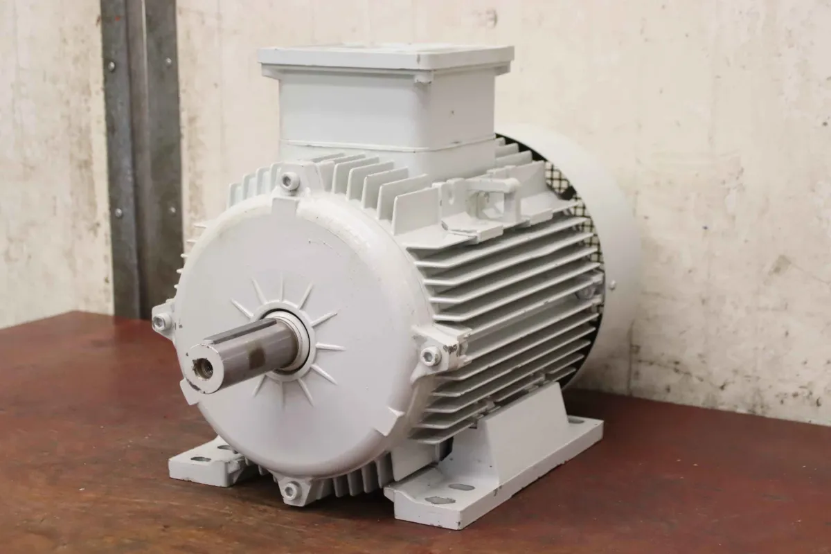 ADDA C160L-8/6 Elektromotor 3,5 kW 720 U/min