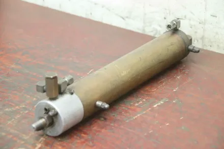 Hub 200 mm Hydraulikzylinder – RESALE