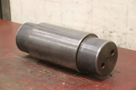 D=120x320 Laufradachse für Kranfahrwerk – RESALE