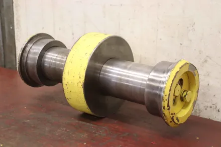 D=240x545 Laufradachse für Kranfahrwerk – RESALE