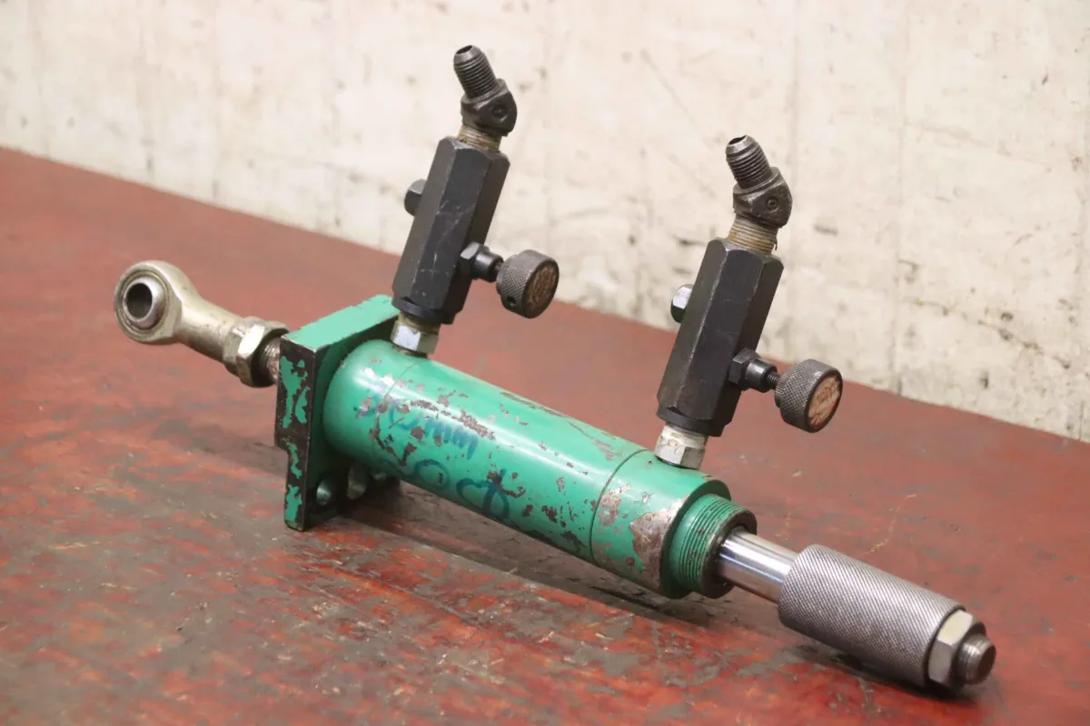 Hub 30 mm Hydraulikzylinder