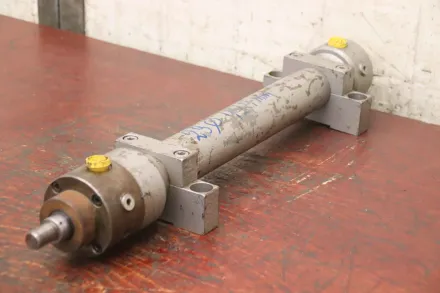 Hub 424 mm Hydraulikzylinder – RESALE