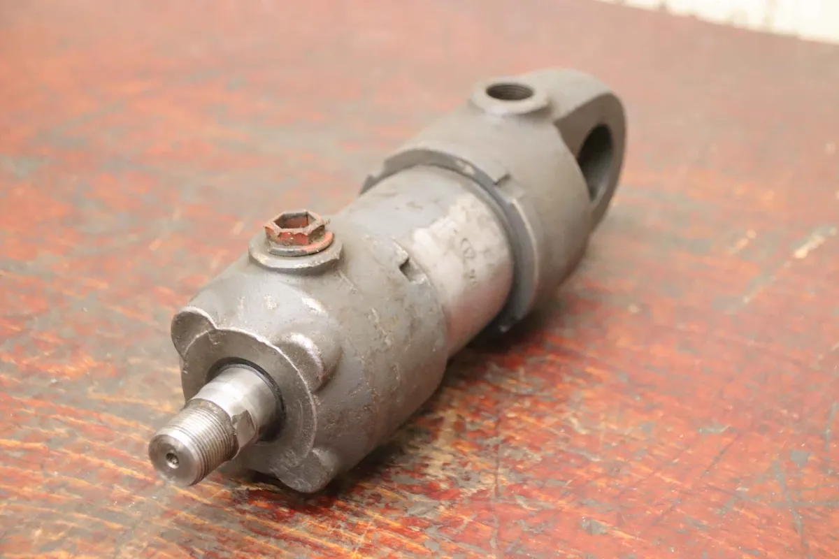 Orsta B1-63/28x63/0 Hub 63 mm Hydraulikzylinder