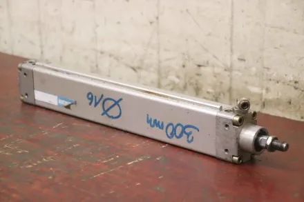 Festo Flachzylinder Hub 300 mm Pneumatikzylinder – RESALE