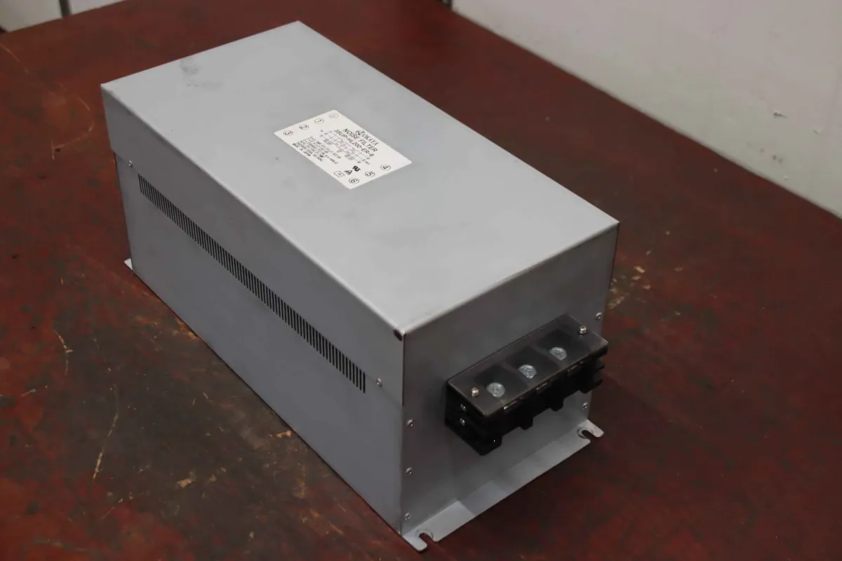 Okaya 3SUP-HL200-ER-6 Netzfilter Entstörfilter