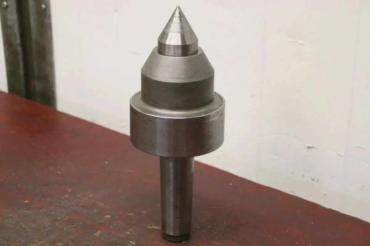 Henninger MK5 Ø 116 x 300 mm mitlaufende Zentrierspitze
