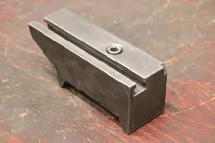 Guss 210/70/H80 mm Aufspannwürfel mit T Nut – RESALE