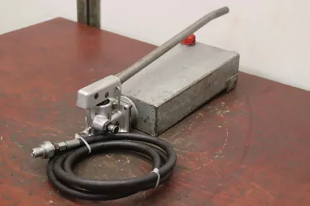 Fag ZPH 10/25 Handhydraulikpumpe  500 Bar – RESALE