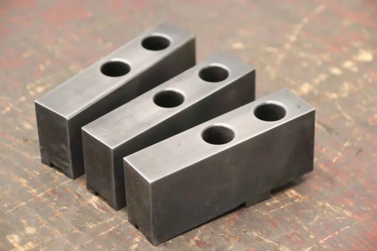 TER Breite 30 mm Interchangeable jaws top jaw set