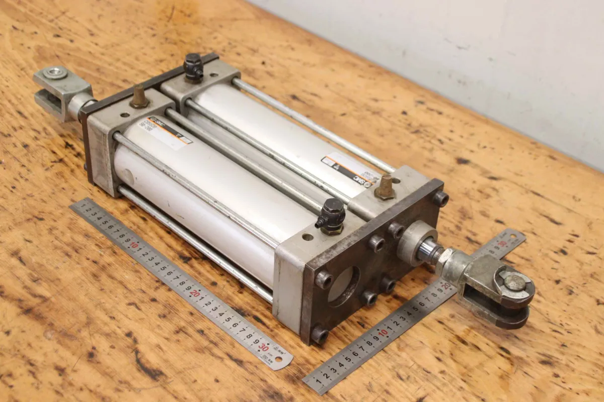 SMC C95SDB 80-200 Pneumatikzylinder 2 Stück
