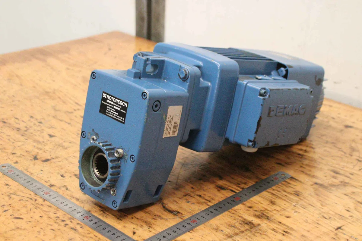 DEMAG ZBF80A8/2B020 Getriebemotor 0,13/0,50 kW 45/131 U/min