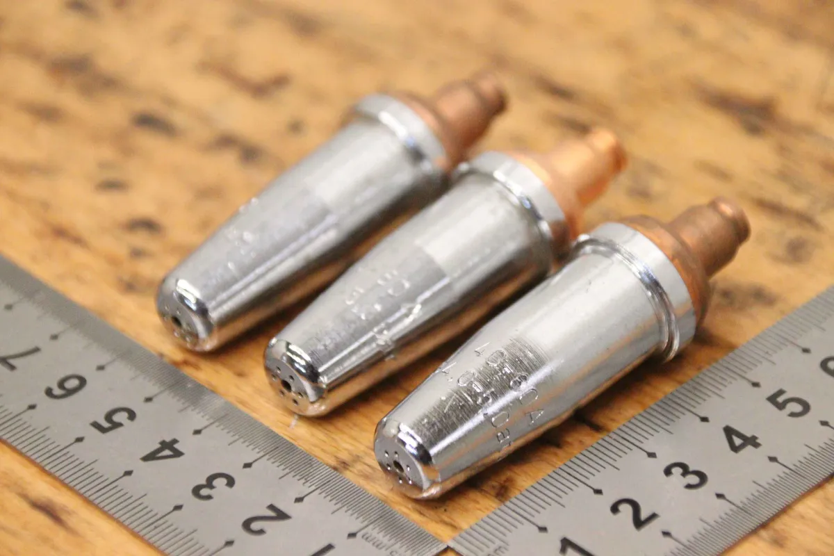40-60 A 4,0 - 5,0 bar Block nozzle 3 pieces