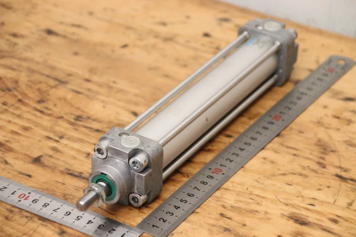 Festo DNG-32-160-PPV-A Hub 160 mm Pneumatikzylinder