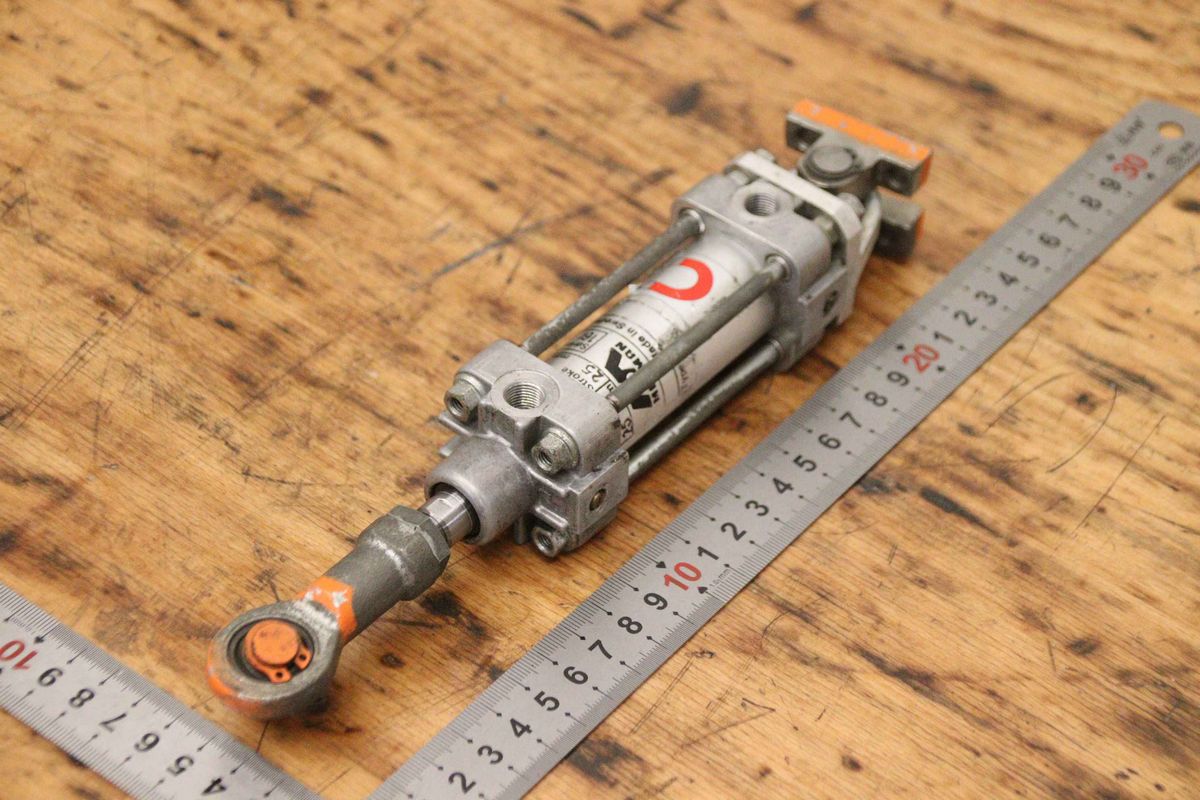 Mecman 166-70 Hub 160 mm Pneumatikzylinder