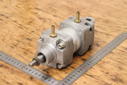 Joyner DUJ-22-60/50 Hub 50 mm Pneumatikzylinder – RESALE
