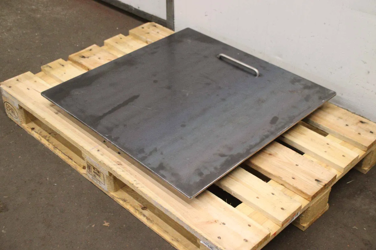 Stahl 750 x 750 mm Abdeckplatte